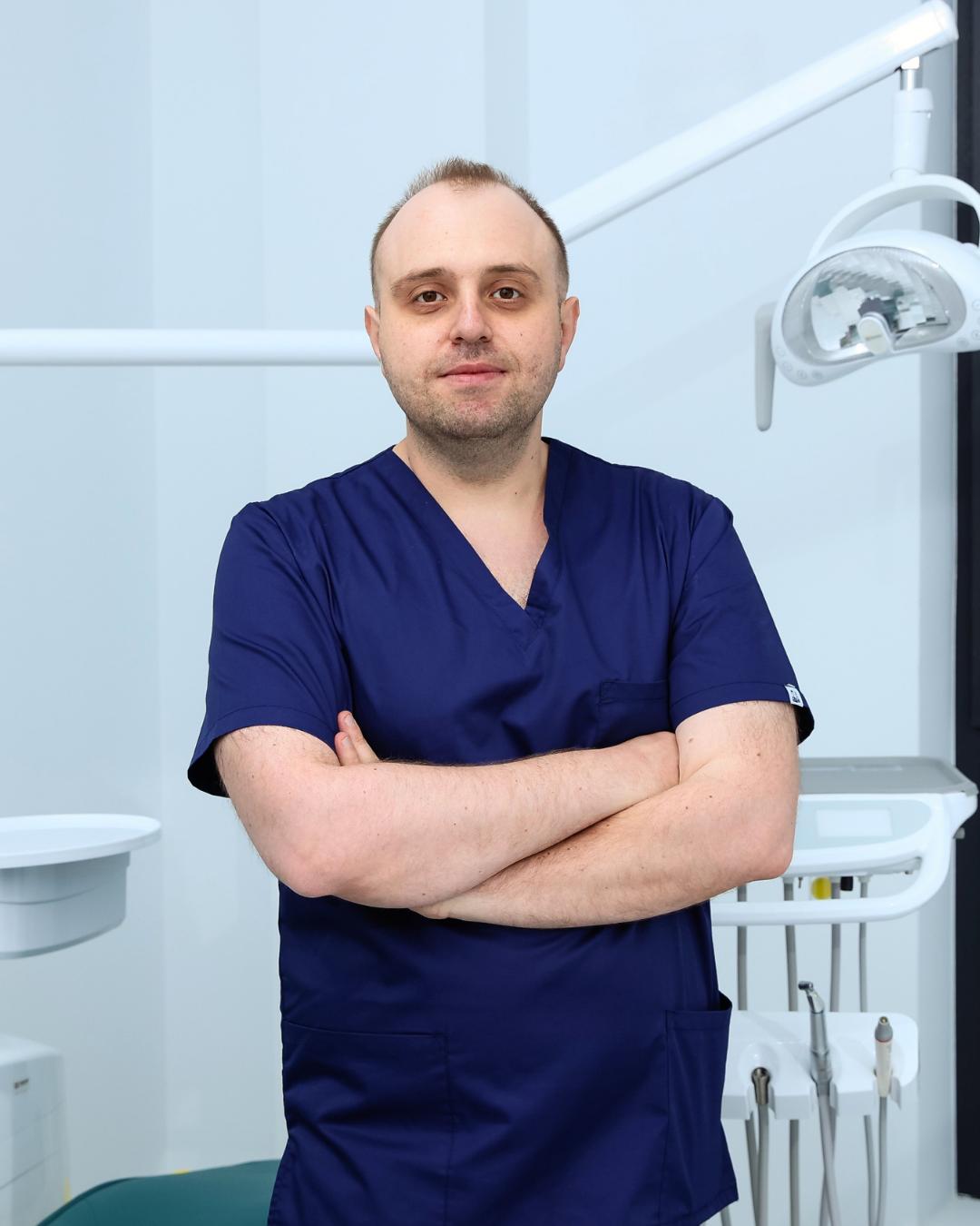 Dr. Răzvan Arpinte