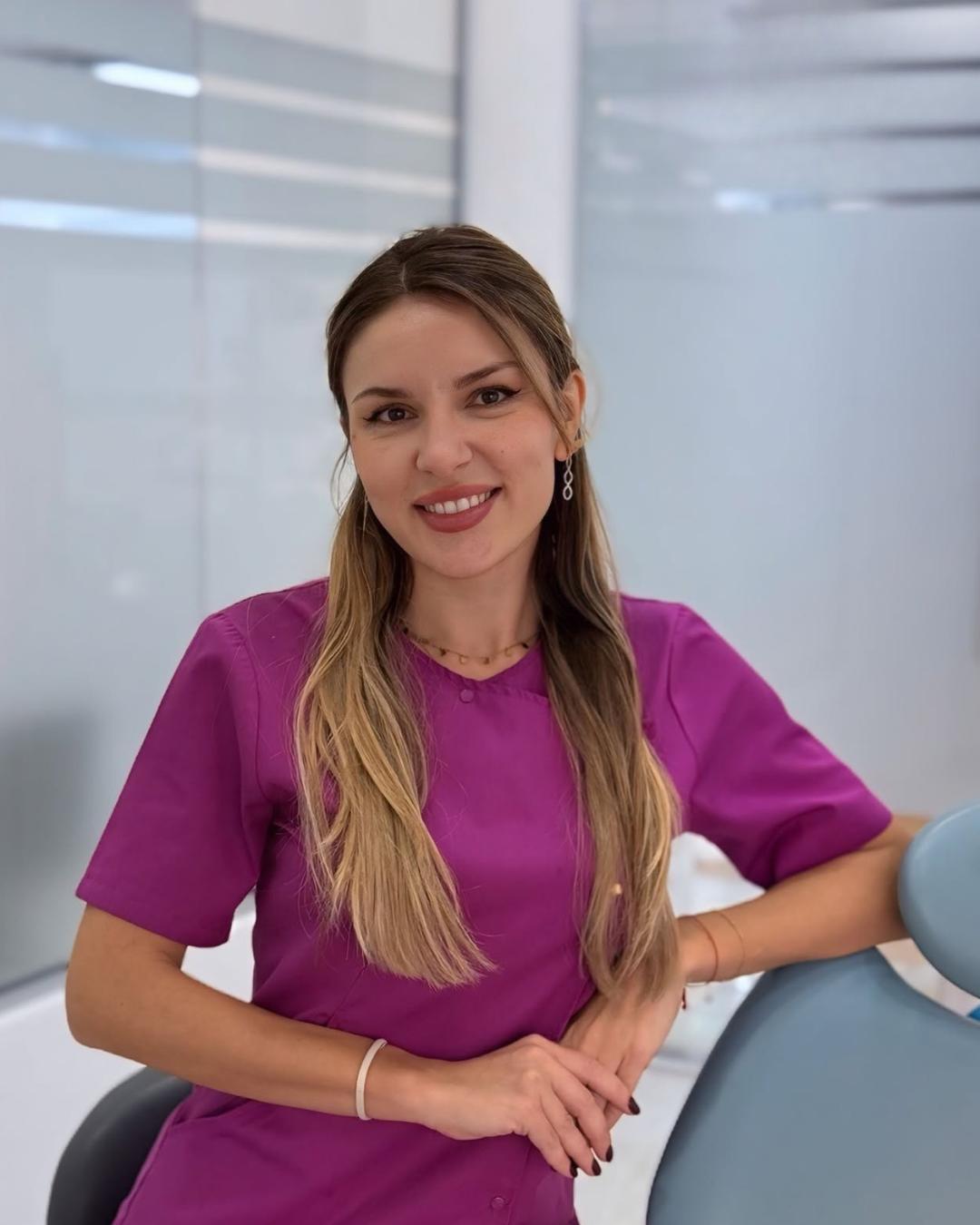 Dr. Elena Grămadă