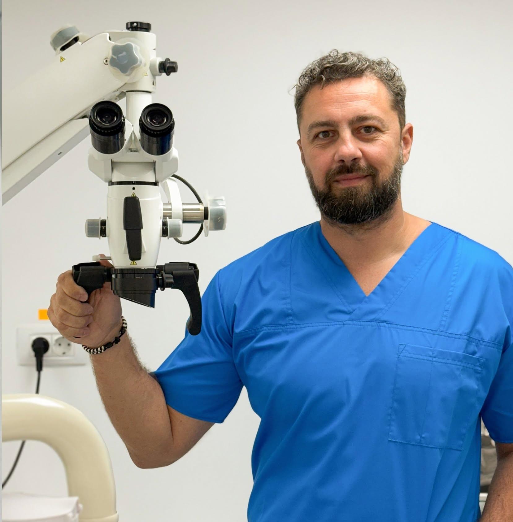 Dr. Dragoș Popa